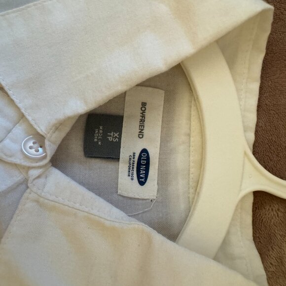 Old Navy White Linen Boyfriend Button down - Picture 2 of 3